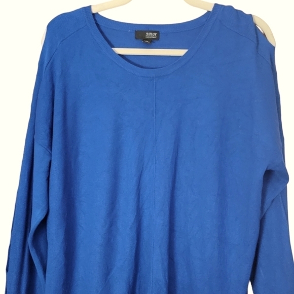A.n.a. Cut-out Sleeve Lightweight Knit Pullover - Picture 3 of 6